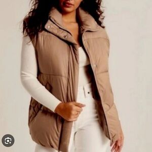 Abercrombie oversized puffer vest